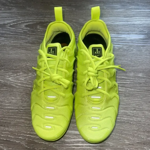 Nike VaporMax Plus Shoes Tennis Ball Neon DX1784-300 Women's Size 7/ Menâs 5.5